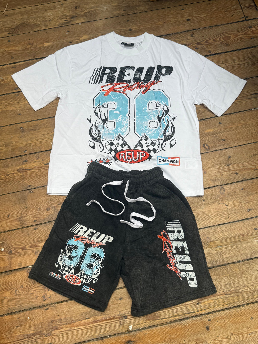 T-SHIRT SHORT SET
