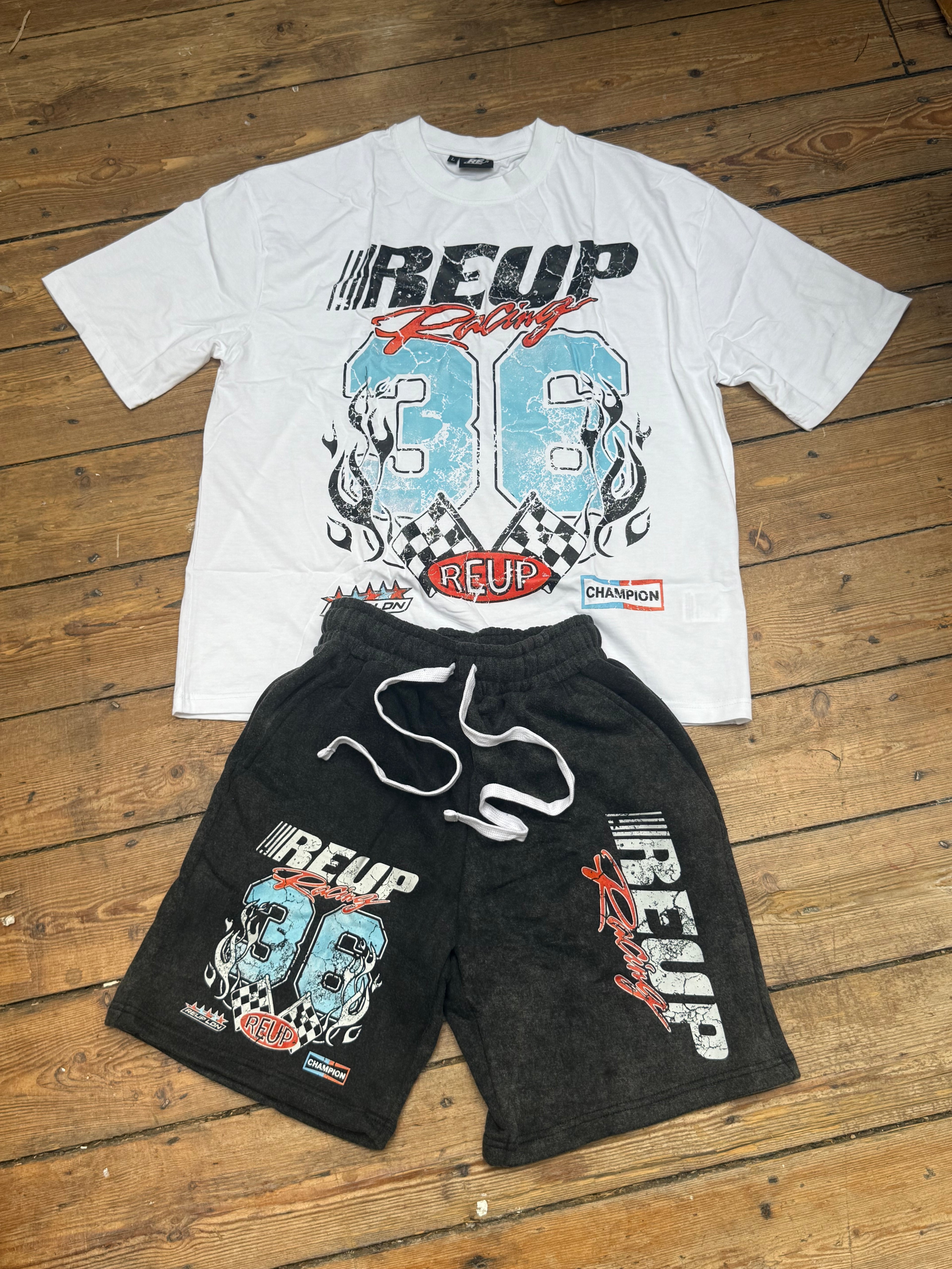 T-SHIRT SHORT SET